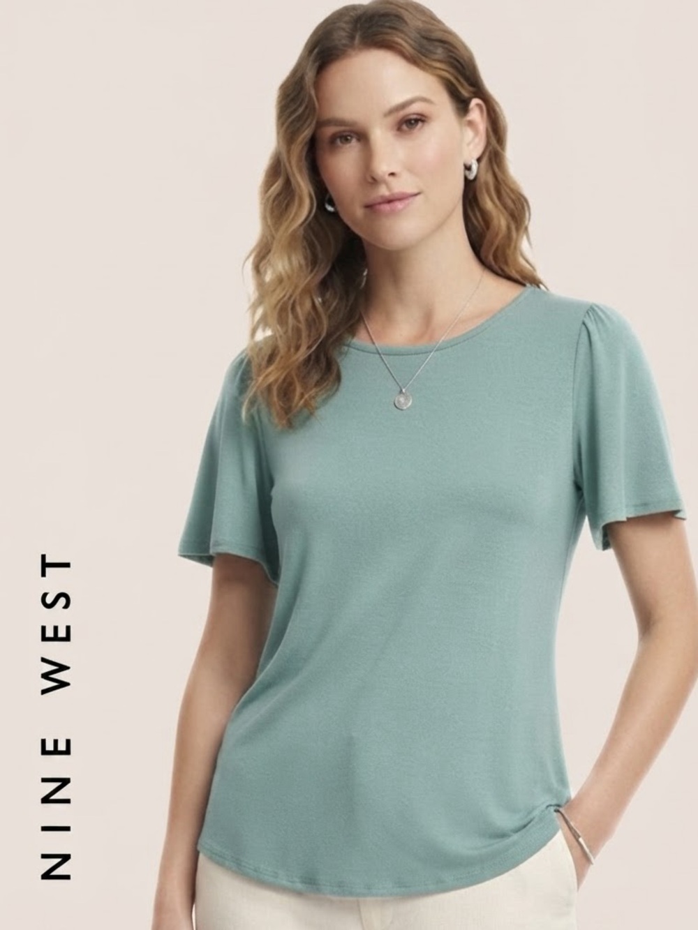 Short Sleeve • NWOT
Nine West • Women’s Flutter Short Sleeve Shirt